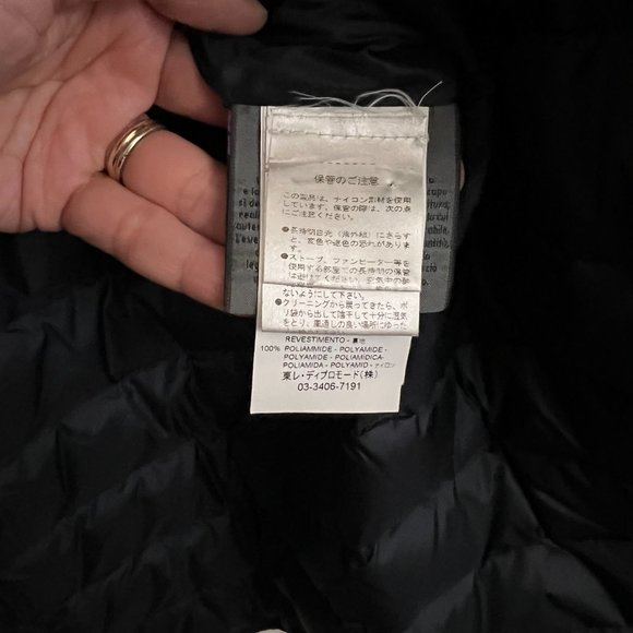 Reversible Down Jacket - Picture 13 of 16